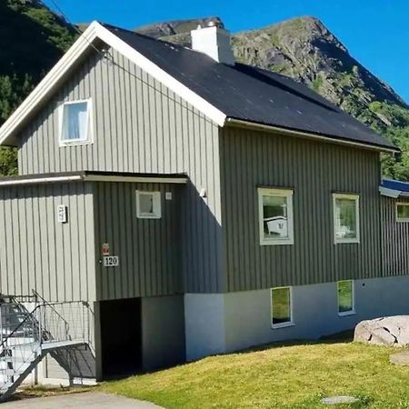 Landsbyhus I Lofoten Napp Экстерьер фото